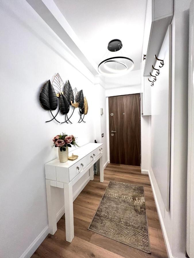 Sky View - Luxury Apartament - Sanador Victoriei Βουκουρέστι Εξωτερικό φωτογραφία