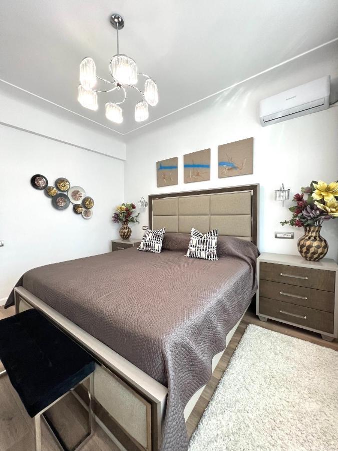 Sky View - Luxury Apartament - Sanador Victoriei Βουκουρέστι Εξωτερικό φωτογραφία
