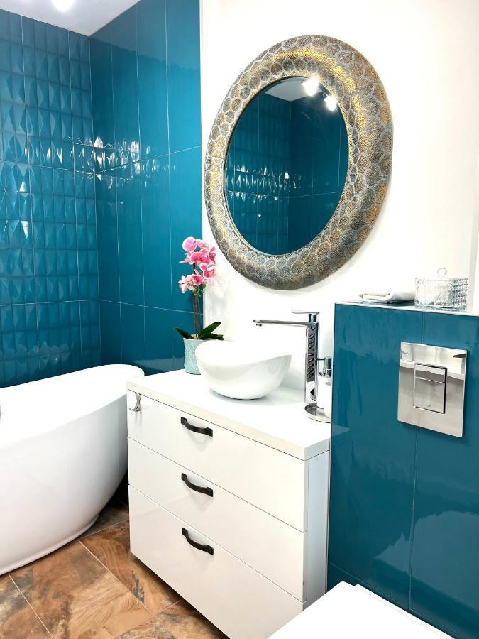 Sky View - Luxury Apartament - Sanador Victoriei Βουκουρέστι Εξωτερικό φωτογραφία