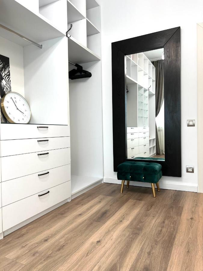 Sky View - Luxury Apartament - Sanador Victoriei Βουκουρέστι Εξωτερικό φωτογραφία