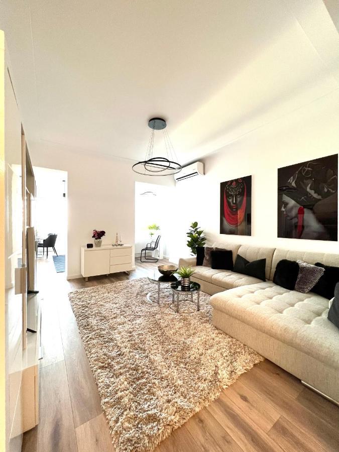 Sky View - Luxury Apartament - Sanador Victoriei Βουκουρέστι Εξωτερικό φωτογραφία